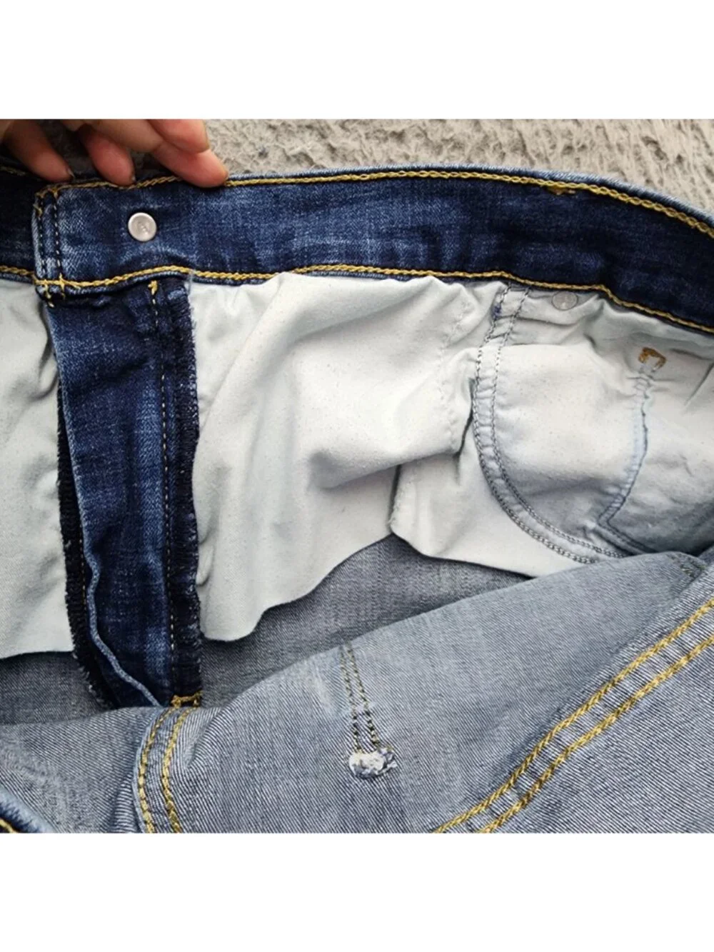 Levis Shorts Womens 24W Blue Stretch Denim Classic Bermuda Jorts *Read*